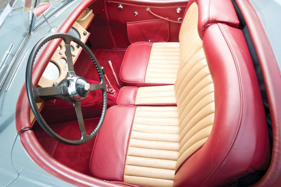  Jaguar XK120 SE Roadster 1953 года  (фото 24 из 27)